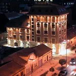 Hotel Santiago 3*