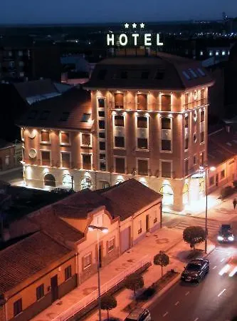 Hotel Santiago 3*