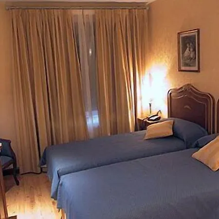 Santiago Hotel 3*