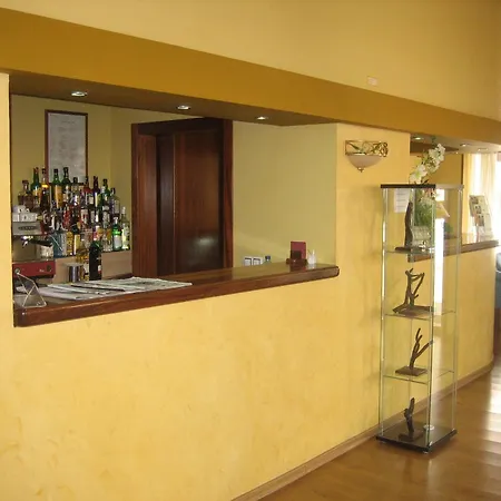 Hotel Santiago 3*