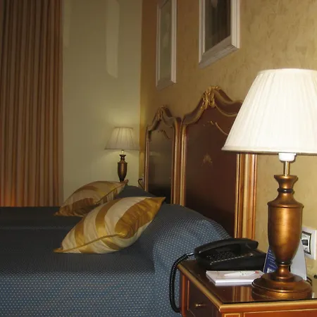 Santiago Hotel 3*