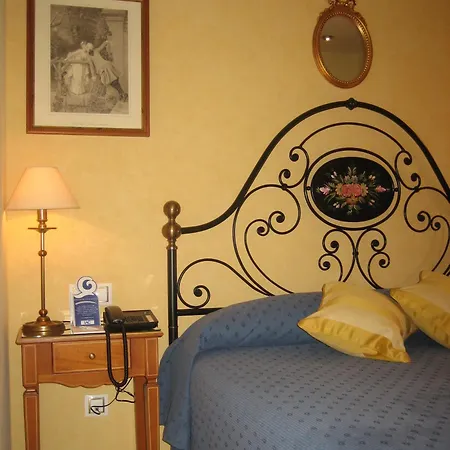 Santiago Hotel
