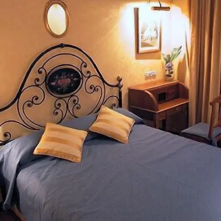 Hotel Santiago
