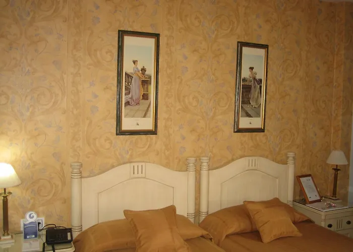 Hotel Santiago Benavente